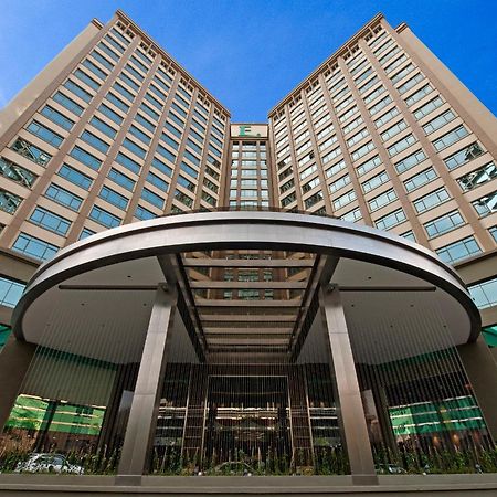 Eastin Hotel Kuala Lumpur Petaling Jaya Exterior foto The entrance of the hotel