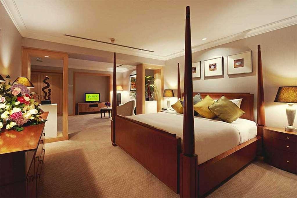 Eastin Hotel Kuala Lumpur Petaling Jaya Quarto foto A suite at the Mandarin Oriental, London