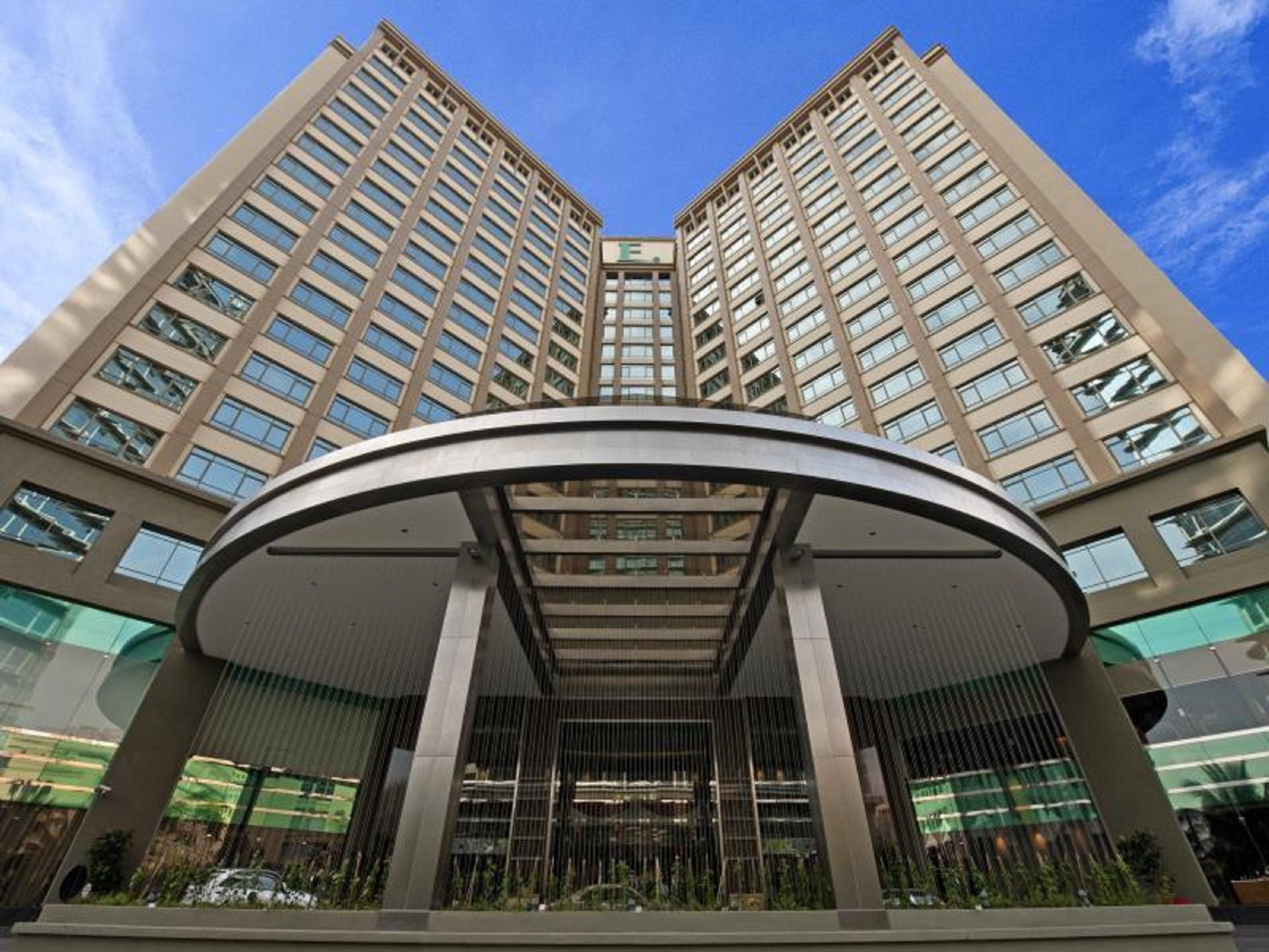 Eastin Hotel Kuala Lumpur Petaling Jaya Exterior foto The entrance of the hotel