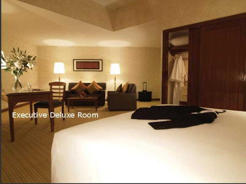 Eastin Hotel Kuala Lumpur Petaling Jaya Exterior foto Executive Deluxe Room